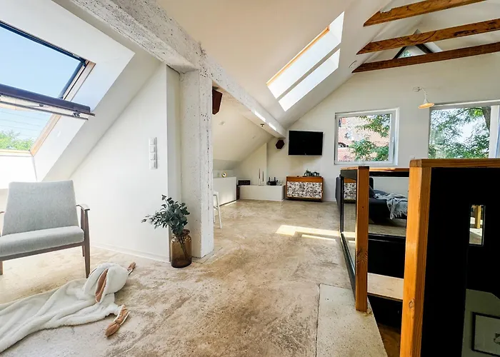 Modern 4Bd, 2 Balcony, Family & Work Haven! Near Park & Bus Stop