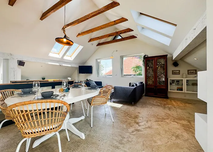 Modern 4Bd, 2 Balcony, Family & Work Haven! Near Park & Bus Stop