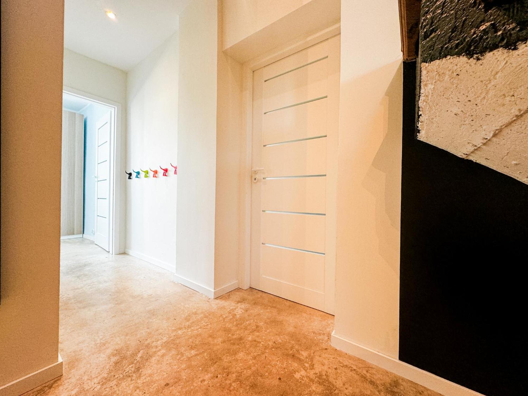 Apartment Modern 4bd, 2 Balcony, Family & Work Haven! Near Park & Bus Stop Wroclaw